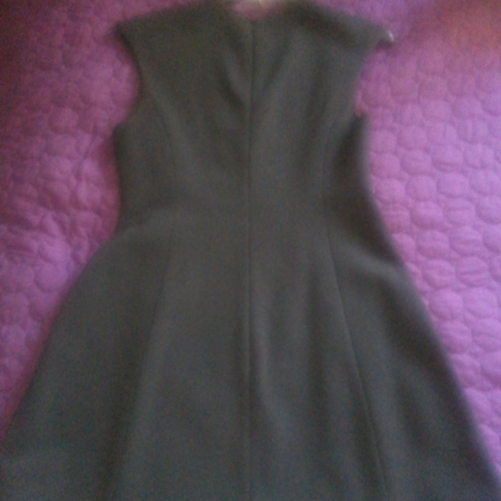 Halston Heritage Cut-out Bonded Crepe Dress in Black Sz 12 NWT - Picture 4 of 15